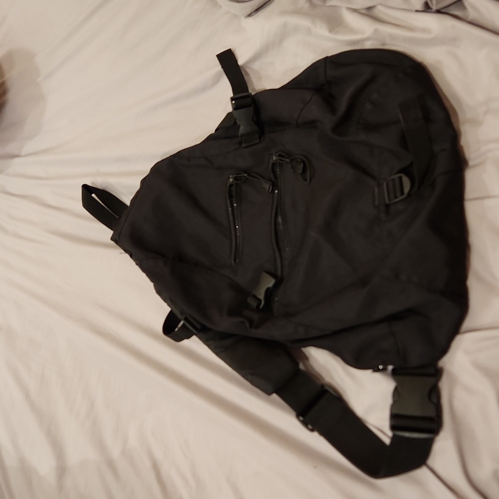Gap one shoulder backpack
